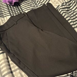 Simply Vera Vera Wang black dress pants, size 10. Sleek & Professional.